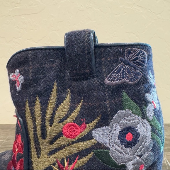 NEW Laurence Dacade Embroidered Booties - Picture 4 of 12